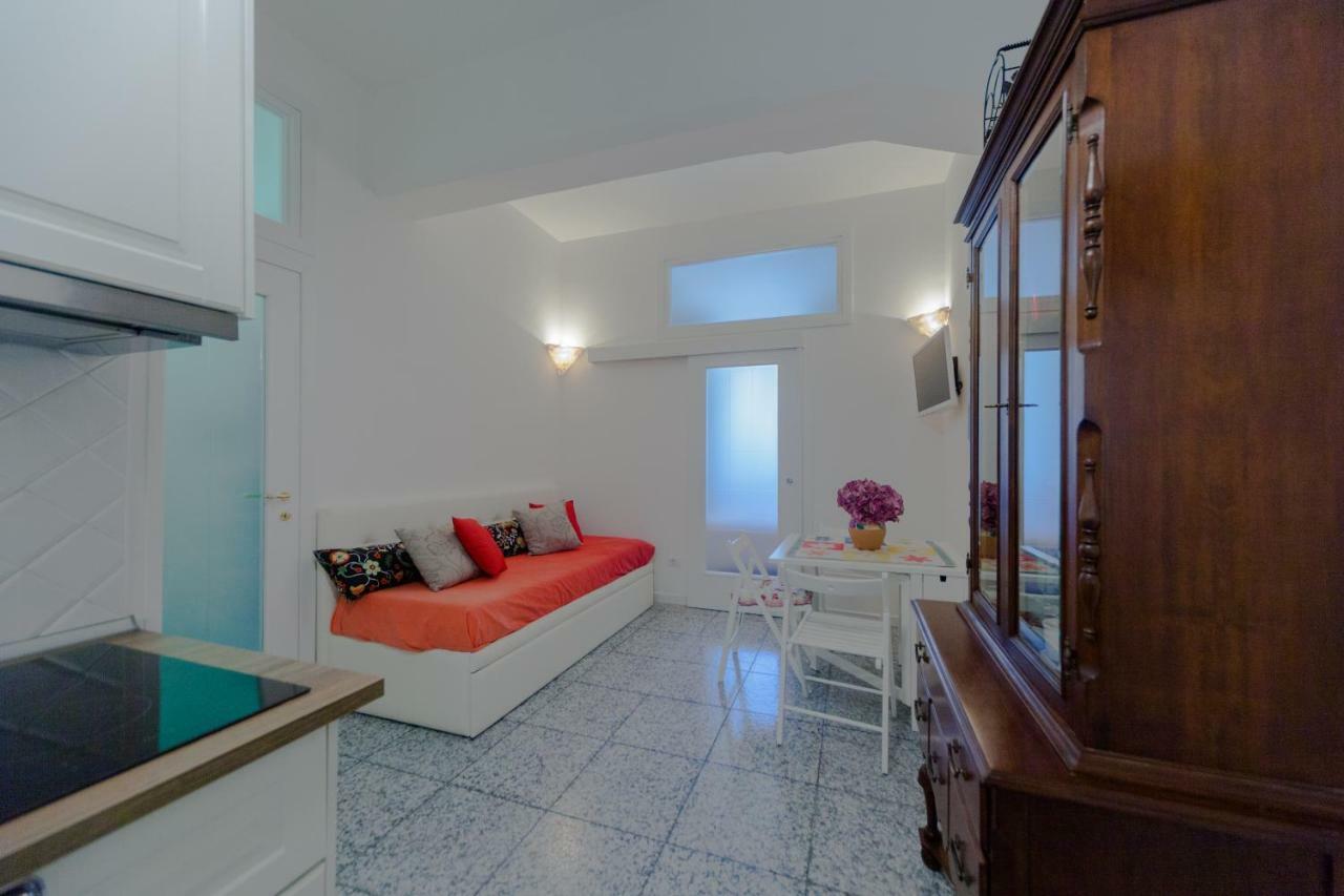Divina Costa Salerno Apartment Luaran gambar